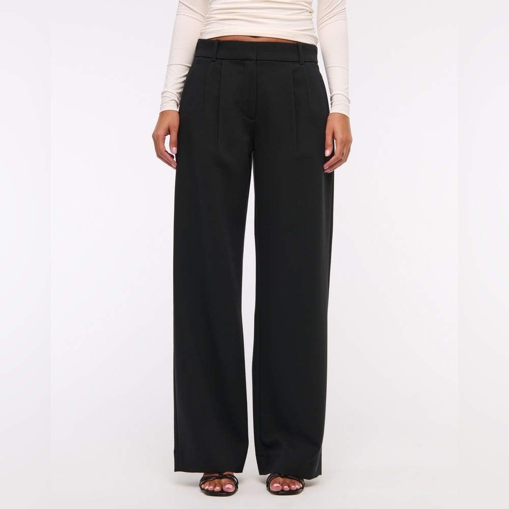 Abercrombie Sloane Tailored Wide Leg Pants in Black, Size 2 Short